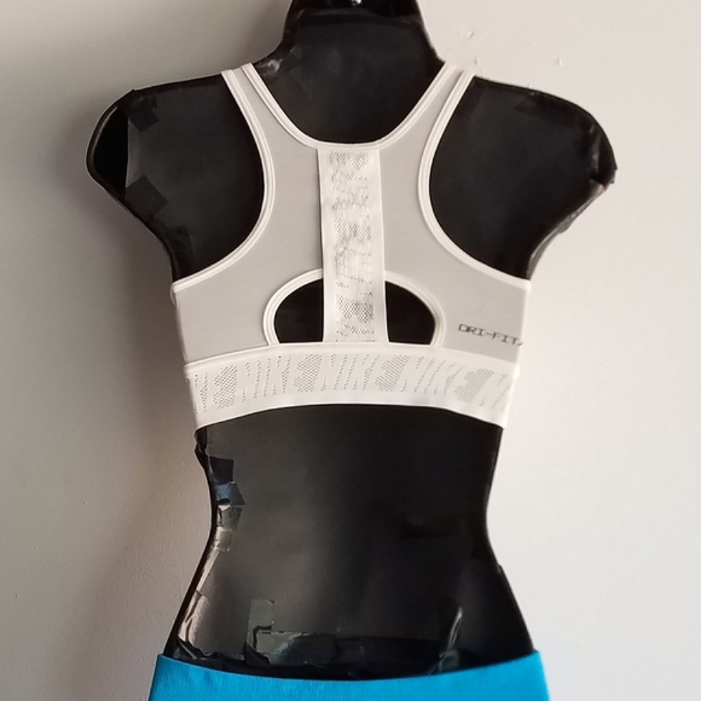 Nike Dri-Fit ADV Training Sport Bra - Picture 12 of 14
